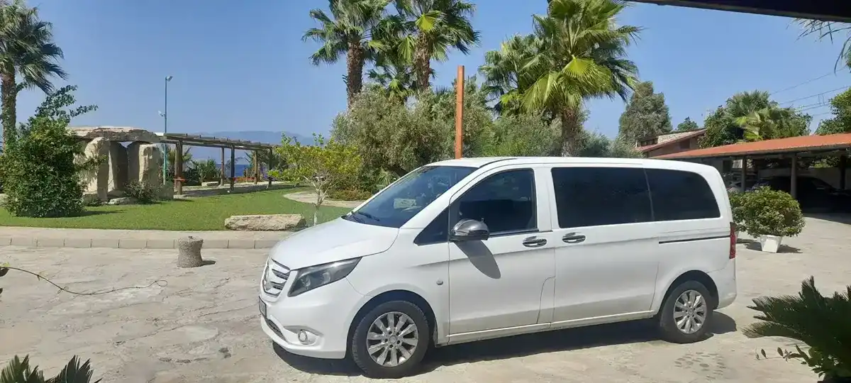 Mercedes V-Class Laterale